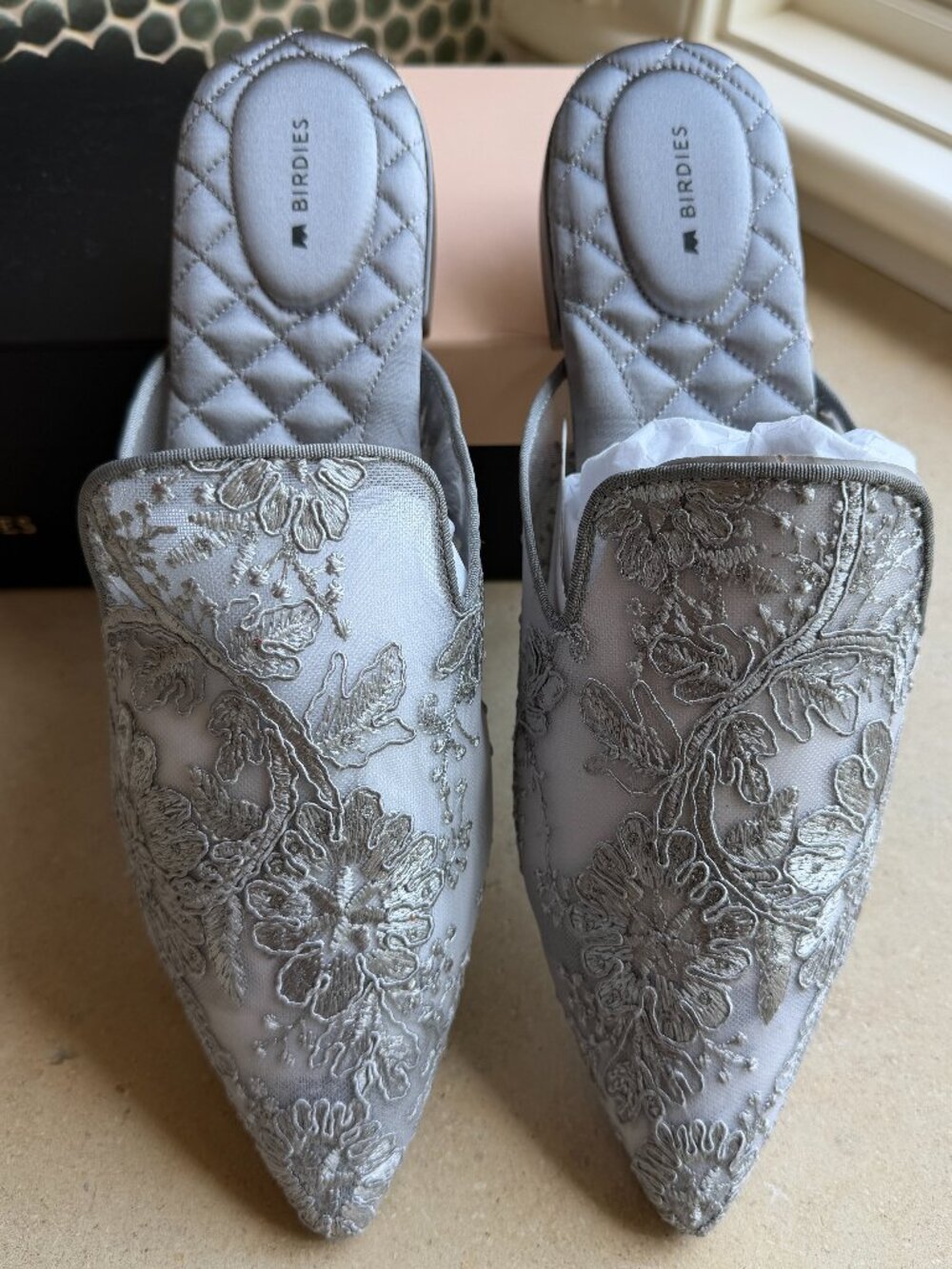 NWT Birdies The Dove Mule in Silver Lace